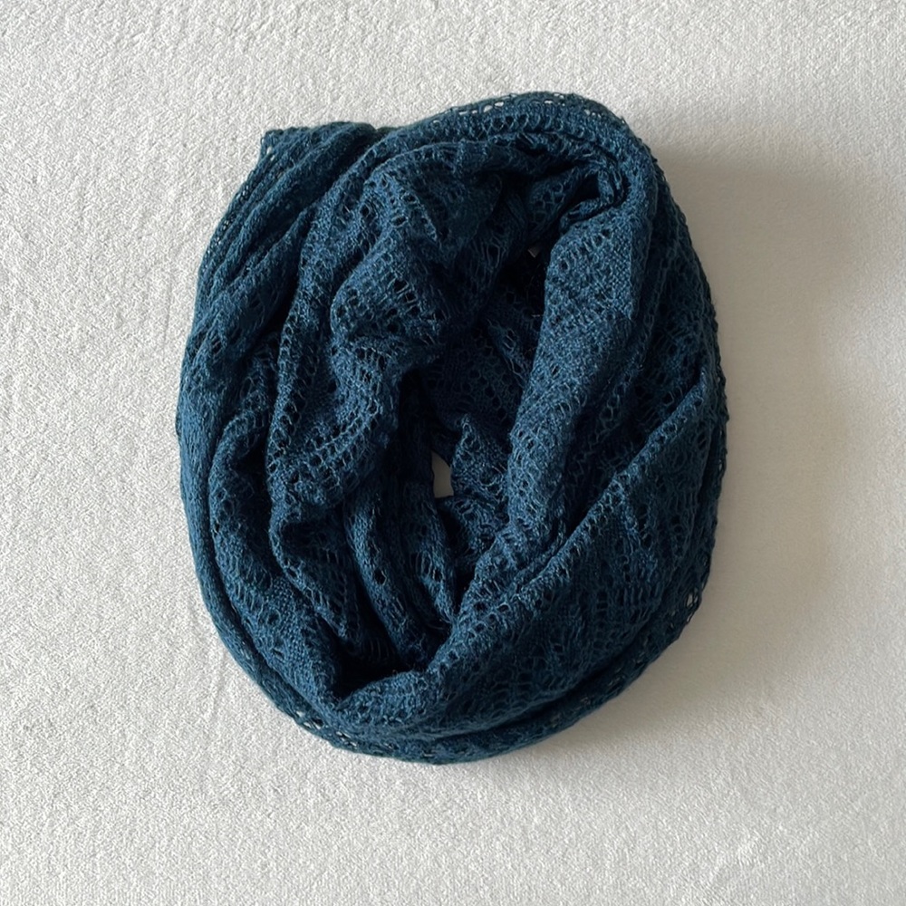 Open knit crochet circle scarf